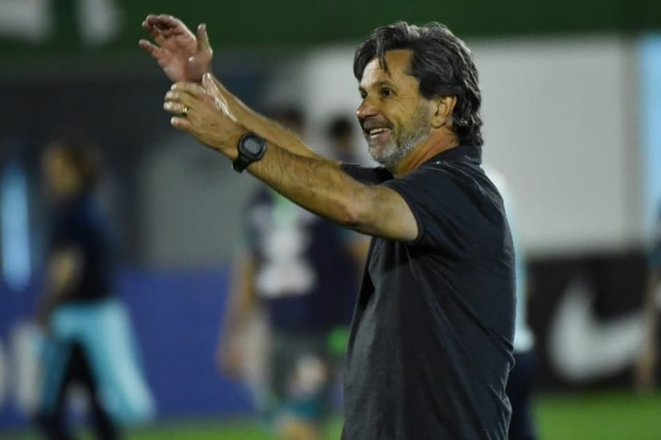 Relembre o áudio do técnico Tite para Caio Júnior após jogo da Chapecoense na Sul-Americana