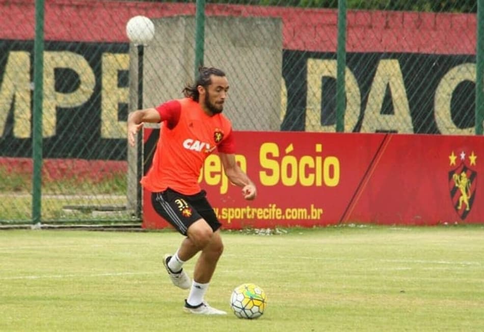 No Sport, Rogério não treina e Daniel Paulista testa Apodi mais avançado