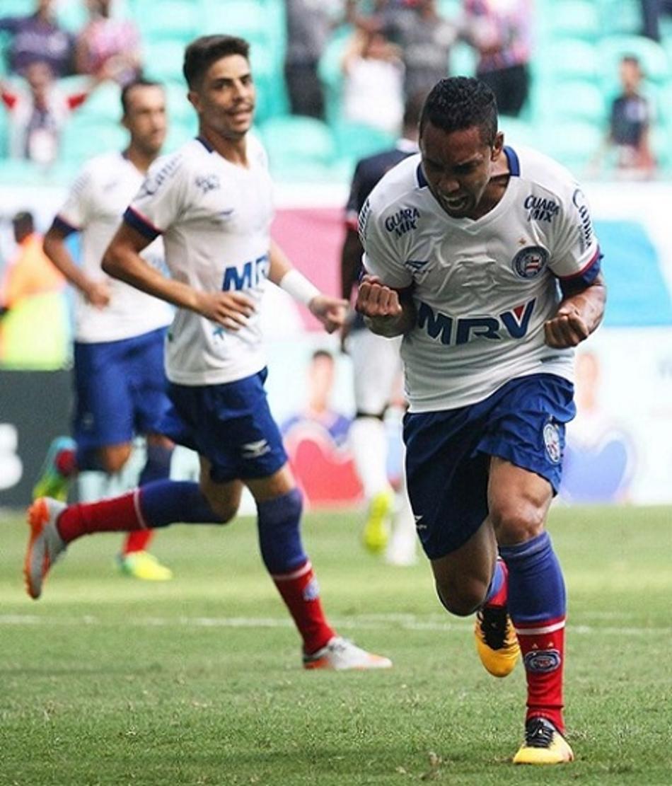 Vice-artilheiro do Bahia, Edigar Junio promete esforço máximo pela Série A