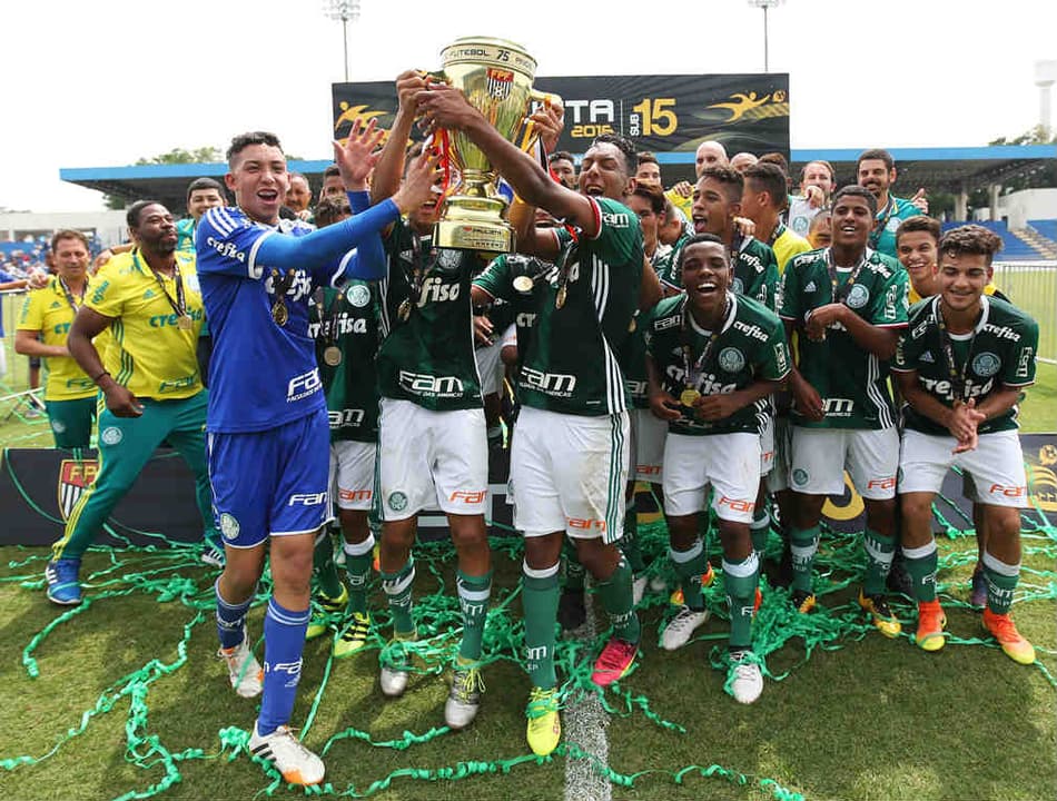 Blog da base: Palmeiras sub-15 foi 'duas vezes campeão' sobre o Santos