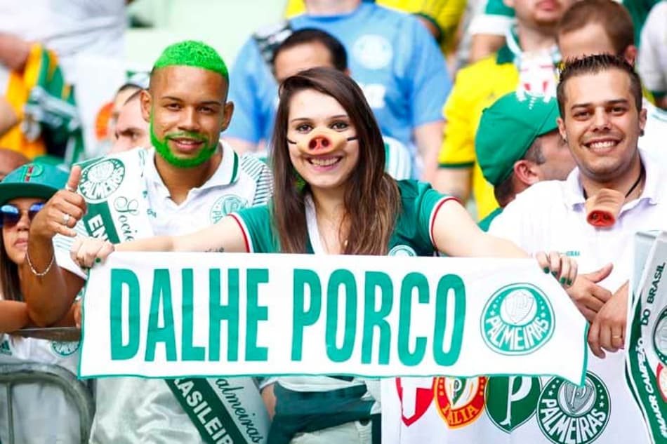 Blog do Salata: Dos tristes aplausos à glória, a torcida campeã