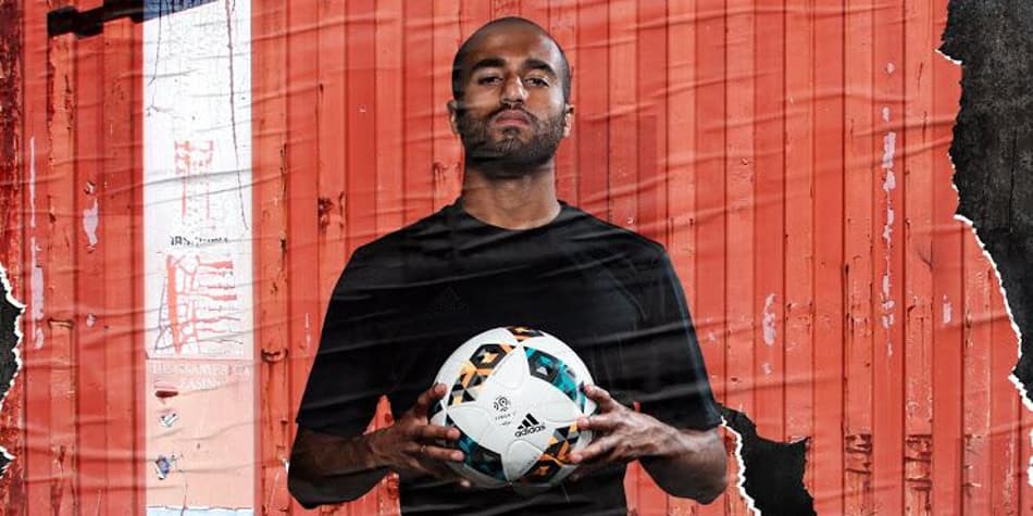 Adidas lança nova bola para o Campeonato Francês