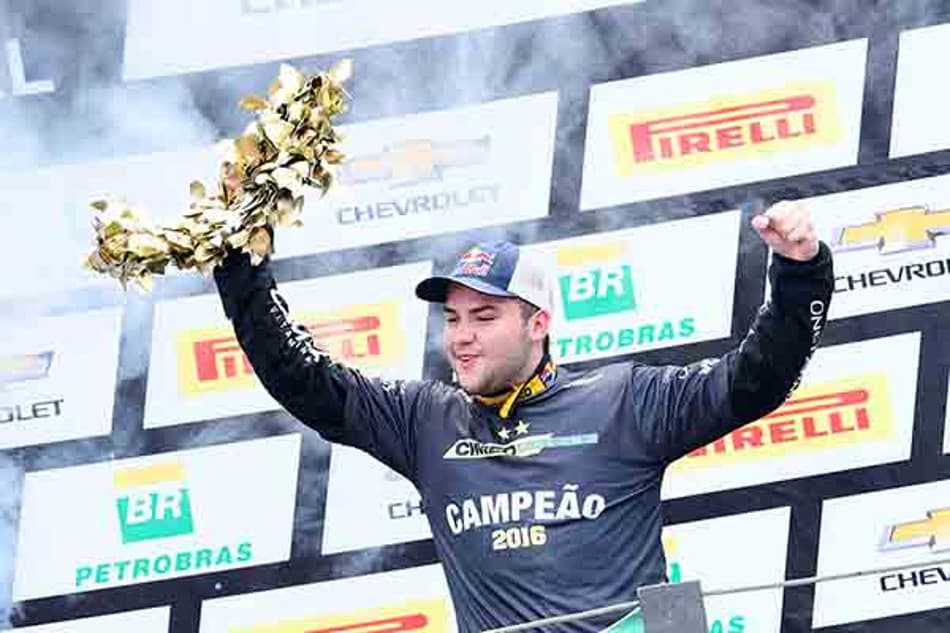 O mais jovem campeão da Stock Car, Fraga admite que ainda não 'caiu a ficha'