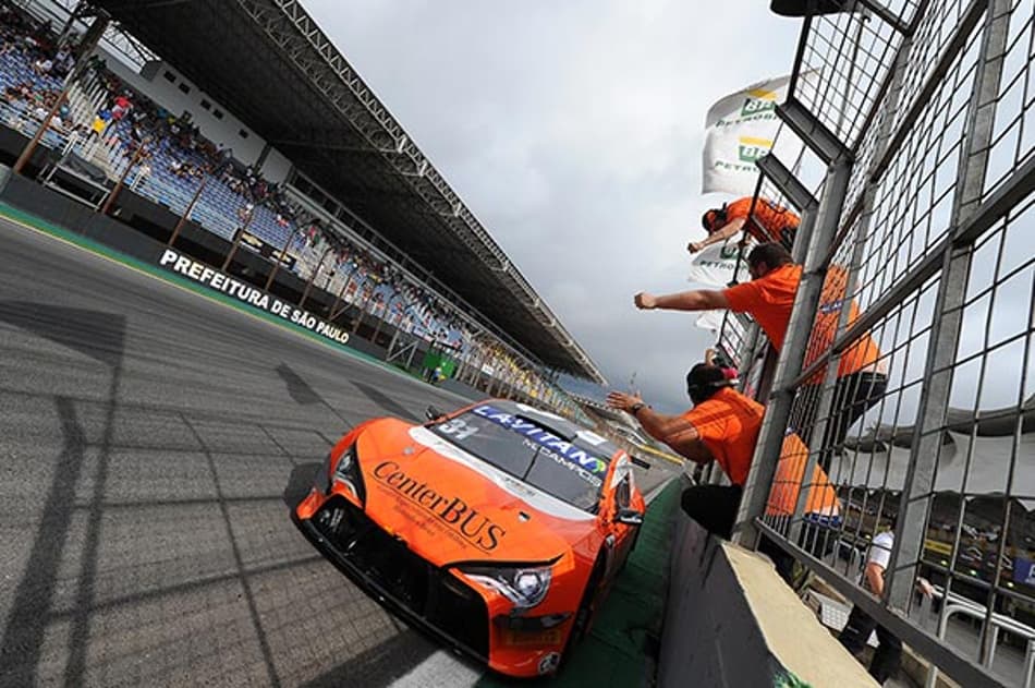 Oitavo lugar basta, e Marcio Campos é bicampeão do Brasileiro de Turismo em Interlagos