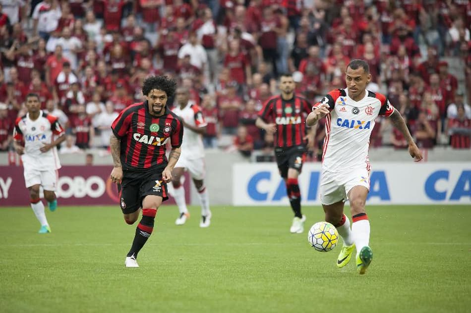 Alan Patrick disputou 76 jogos pelo Fla e marcou 15 gols
