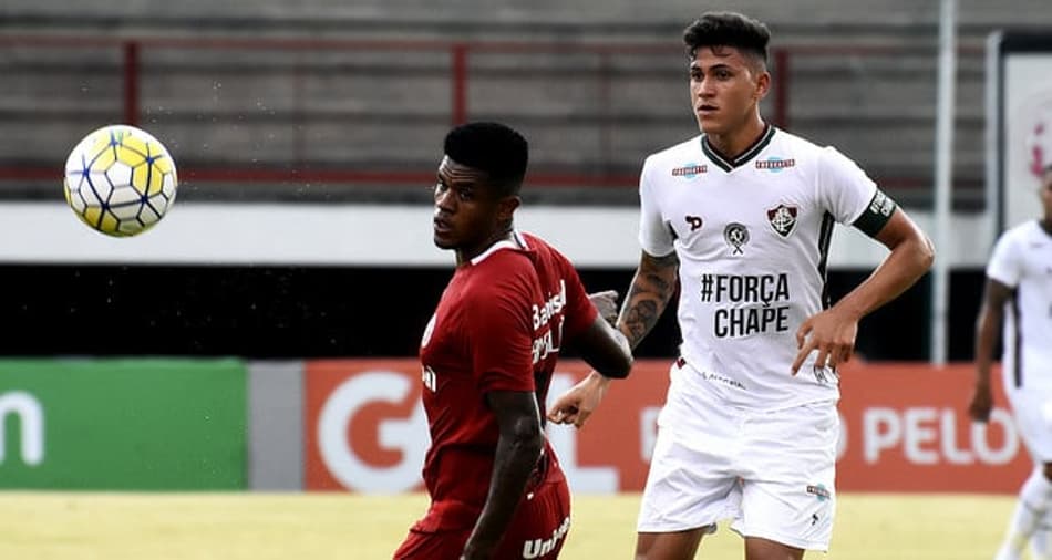 Marcão valoriza chance dada aos jovens no Fluminense