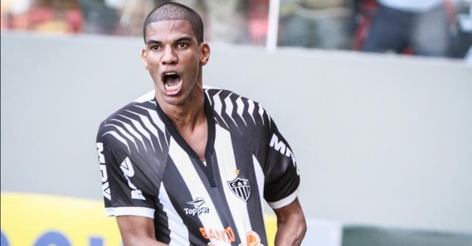 Topper e presidente do Atlético-MG comemoram nova parceria