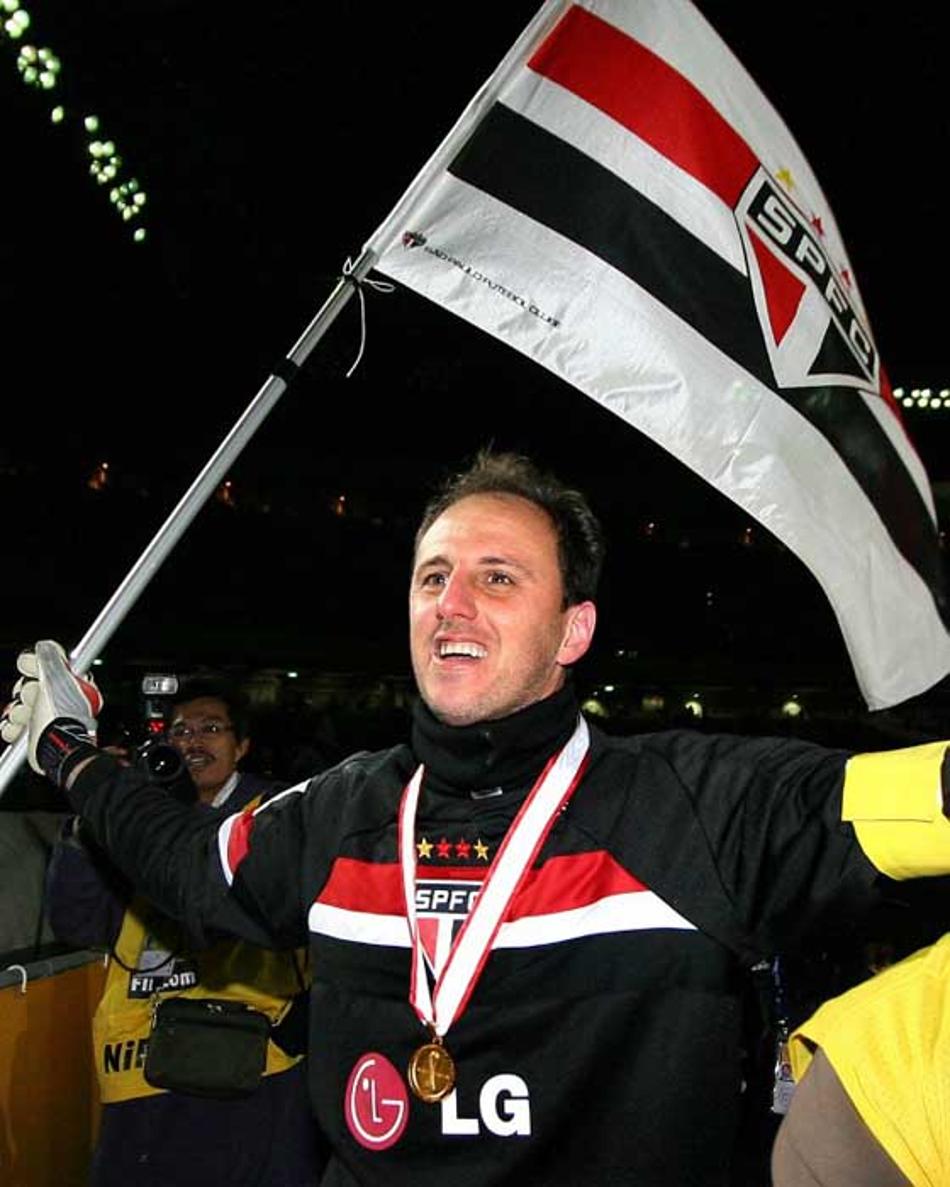 Em 2006, Rogério Ceni e Fabão foram os últimos a ganhar pelo São Paulo<br>