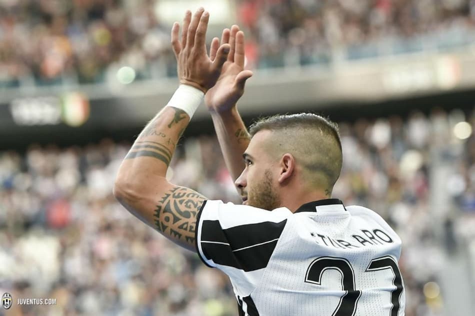 Aos 23 anos, Sturaro renova com a Juventus por mais três temporadas