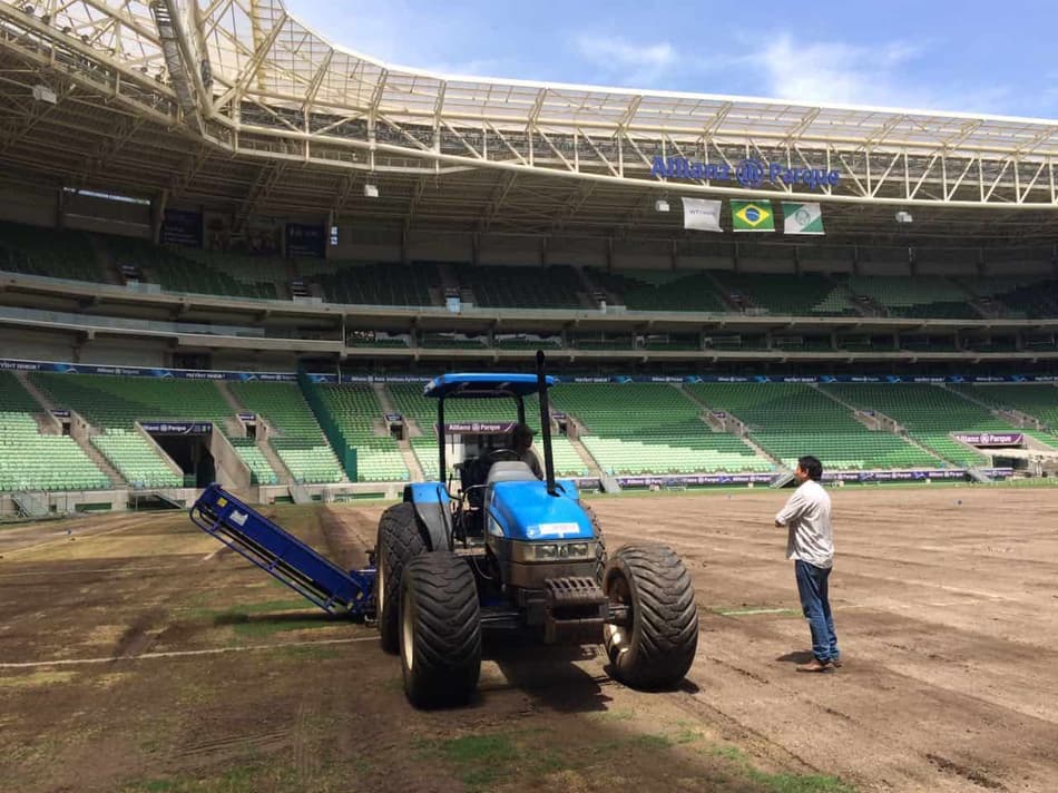 WTorre investe mais de R$ 200 mil e troca o gramado do Allianz Parque