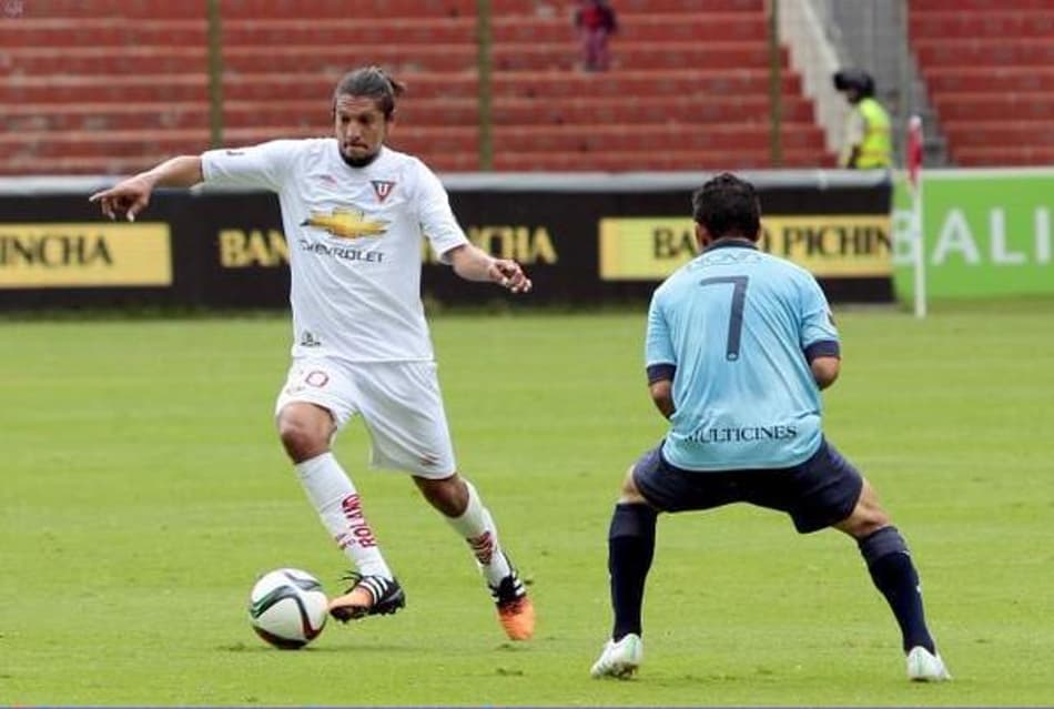 Multicampeão com a LDU, Vera acerta retorno para o futebol paraguaio