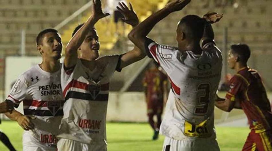 Vem mais por aí? São Paulo sobra e abre Copinha com goleada por 6 a 0