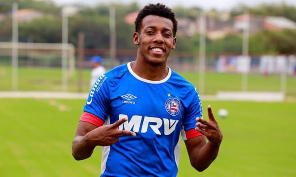 Especialistas comentam sobre Moisés, na mira do Vasco