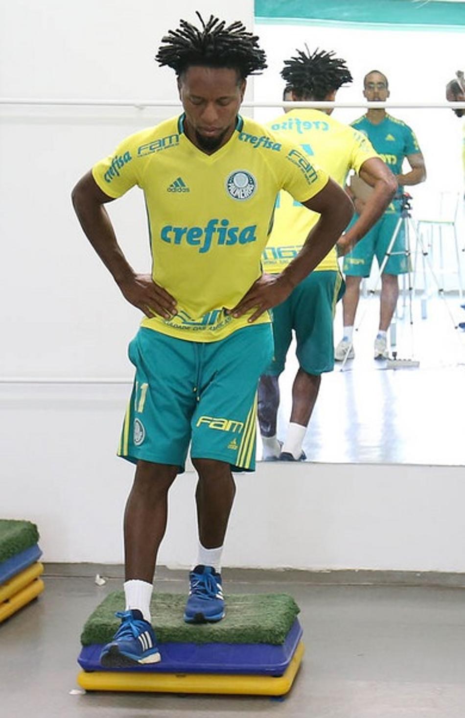 Quem são os jogadores mais velhos dos clubes da Série A. Vote no melhor