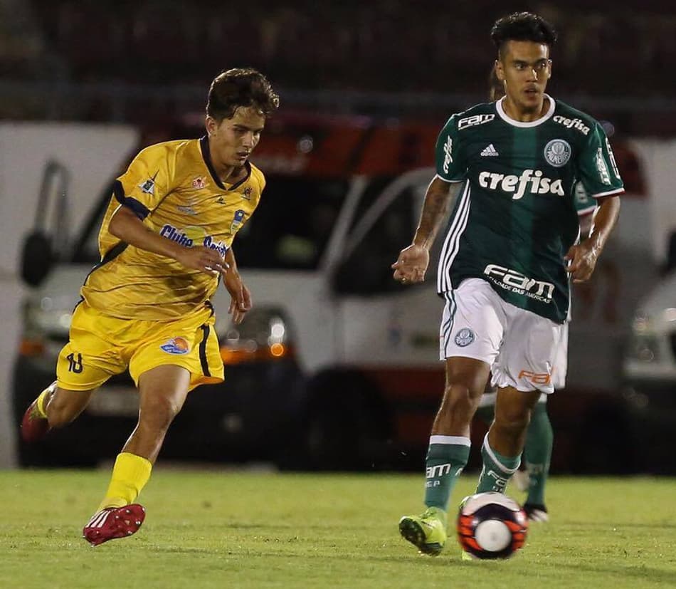 Homem de confiança do Palmeiras na Copinha, Cadina sonha com o título