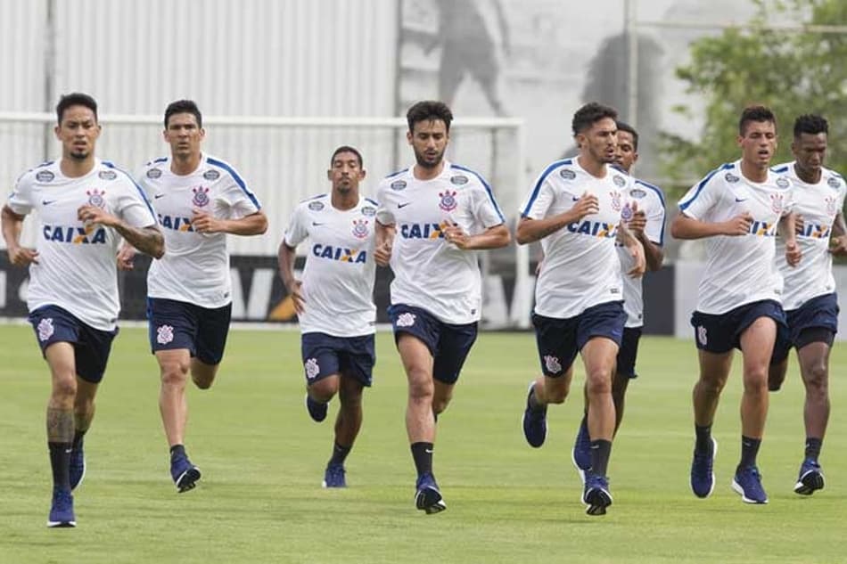 Timão fará 33 treinos até o Paulista e terá uma equipe por tempo nos EUA