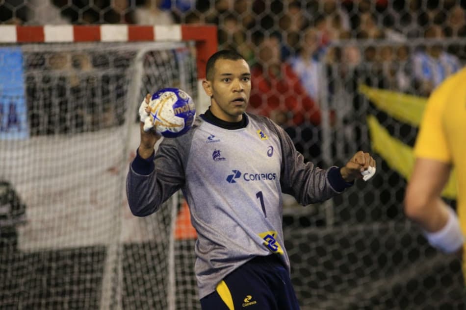 Laguna Olímpico: ‘Paredão’ Maik deixa Seleção viva no Mundial