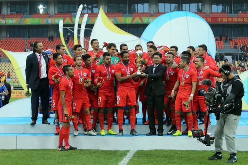 Chile bate Islândia e conquista o título da China Cup