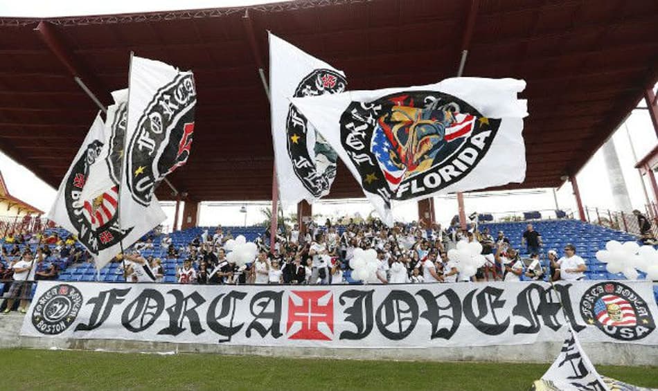Bob Colina: ‘Vascão deu muita onda neste início de temporada!’