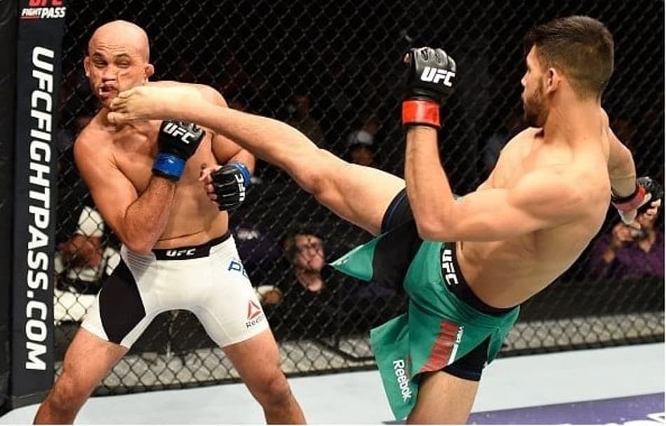 Yair Rodriguez venceu BJ Penn por nocaute no UFC Phoenix