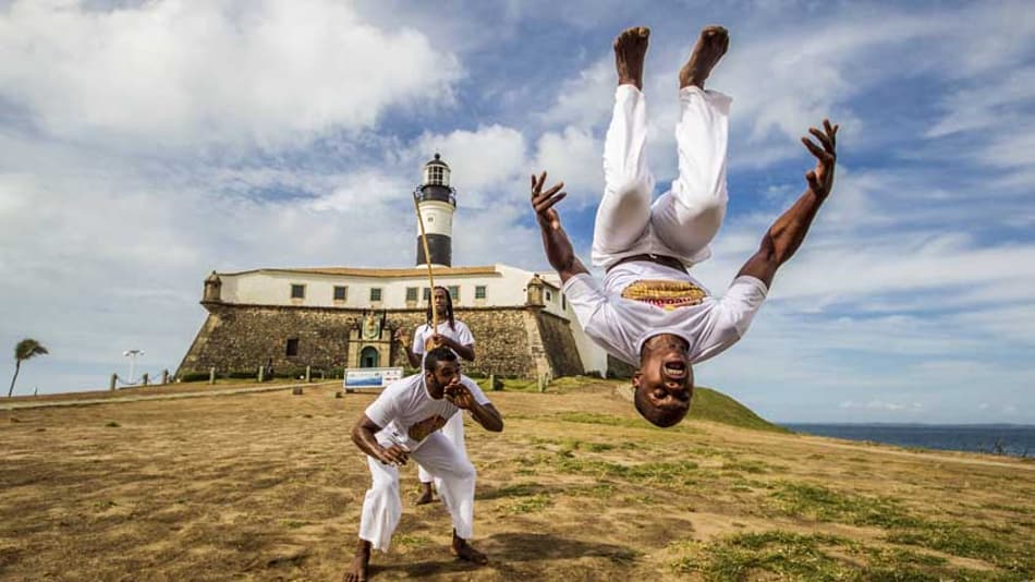 Mestre Sabiá ressalta polivalência da capoeira: ‘Me proporcionou entrar em qualquer universo’