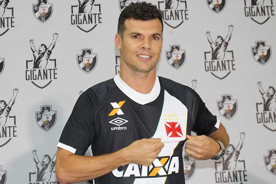 Vasco dá entrada na regularização de Wagner