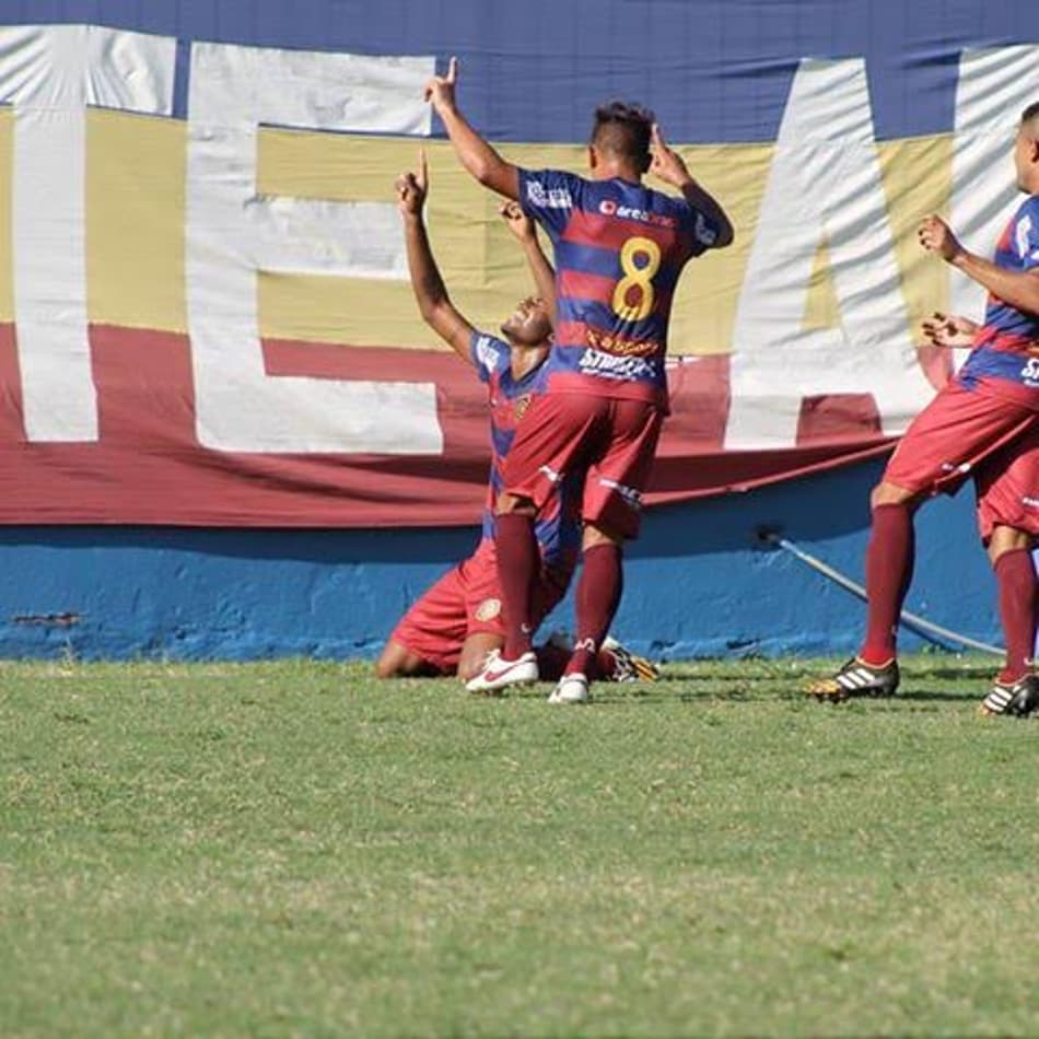 Zagueiro Jorge Fellipe promete Madureira forte contra o Botafogo