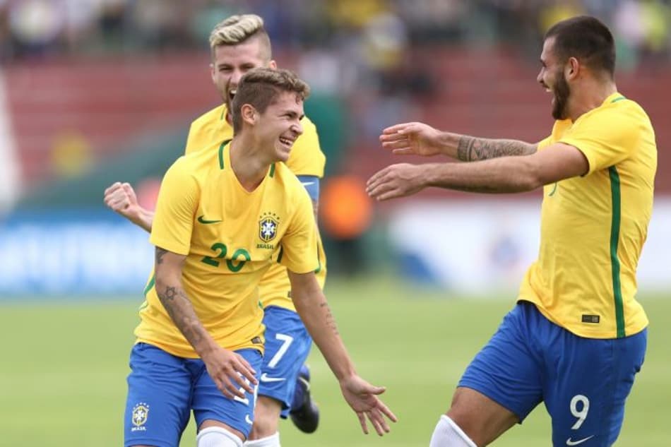 Brasil 3 x 2 Paraguai
