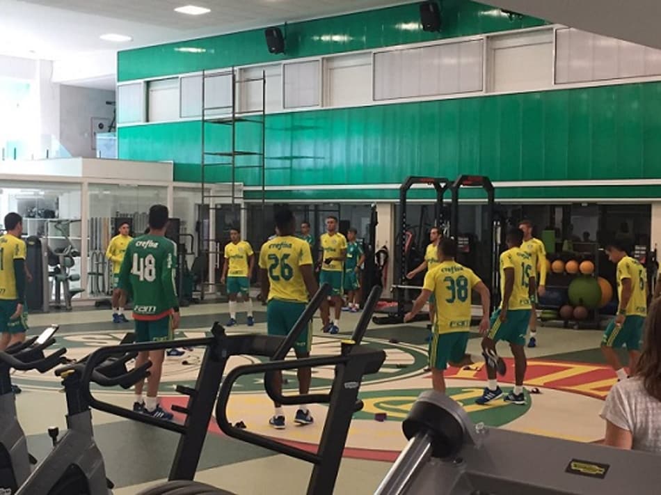 Após amistoso, Palmeiras começa a semana com treinos físicos