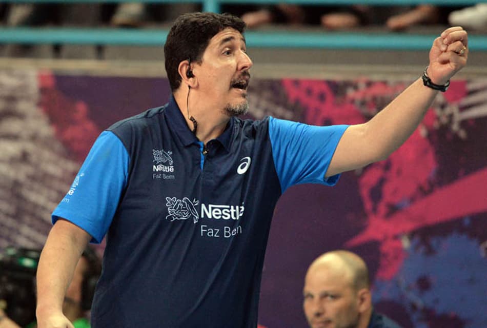 Vôlei: Luizomar assina com a seleção peruana, mas segue no comando do Vôlei Nestlé