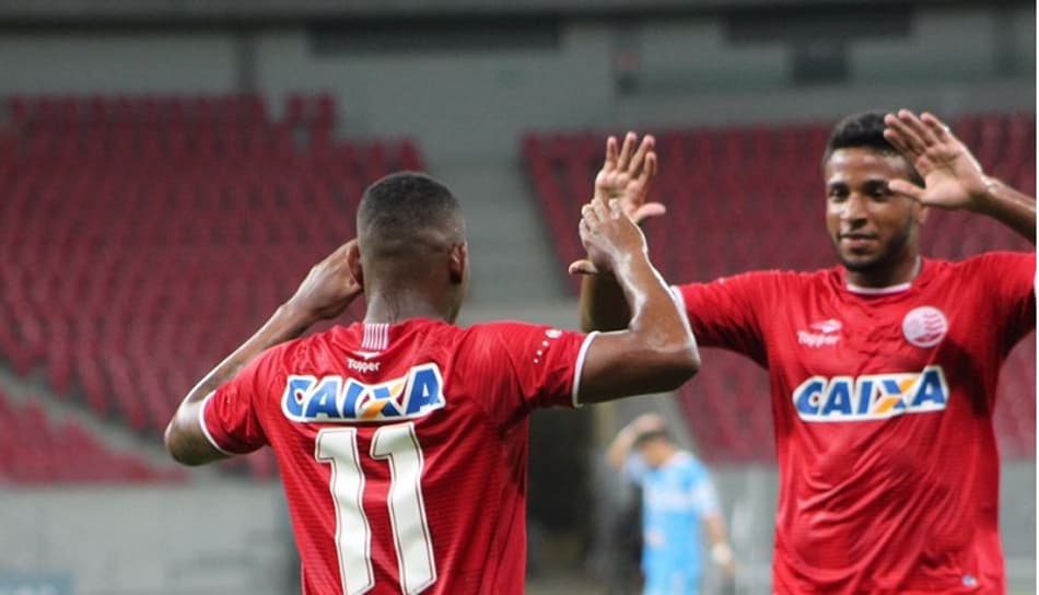 Náutico e Salgueiro duelam pela liderança do Campeonato Pernambucano