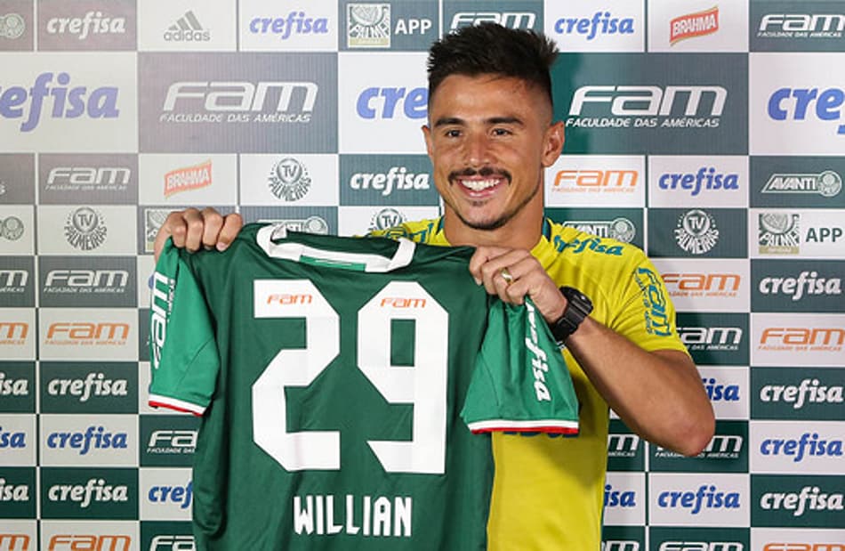 Willian foi apresentado pelo Palmeiras