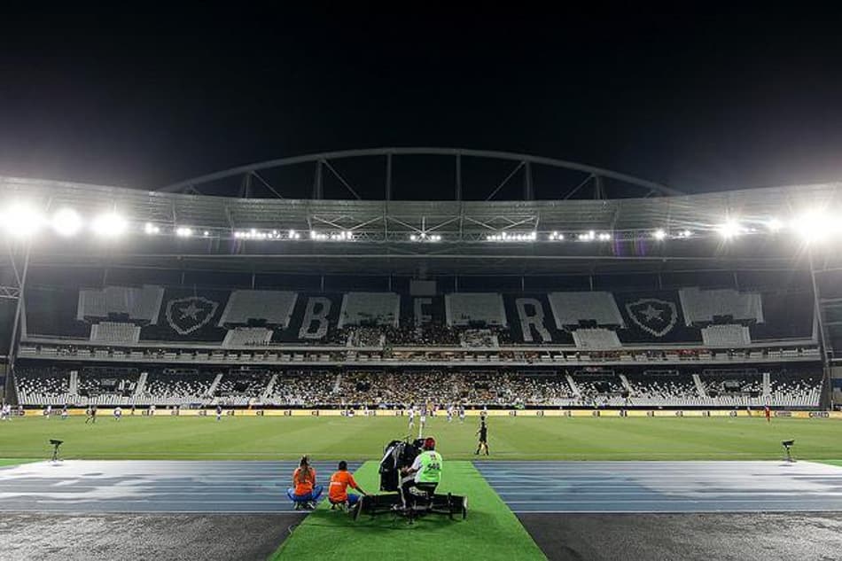 Nilton Santos é mais um passo da polêmica entre Flamengo e Botafogo