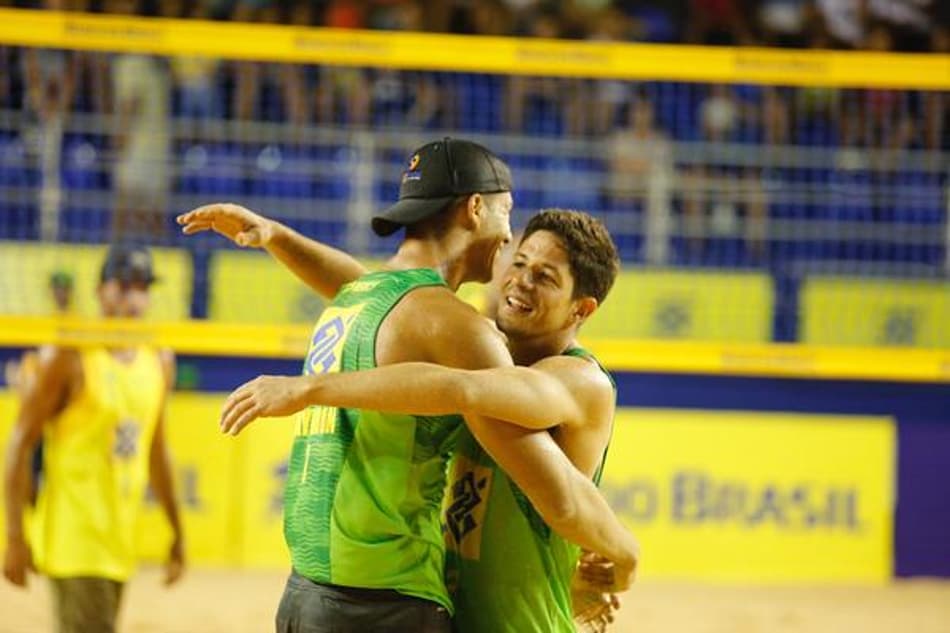 Vôlei de Praia: Álvaro/Saymon leva ouro, Evandro/André a prata e Brasil brilha no Major dos EUA