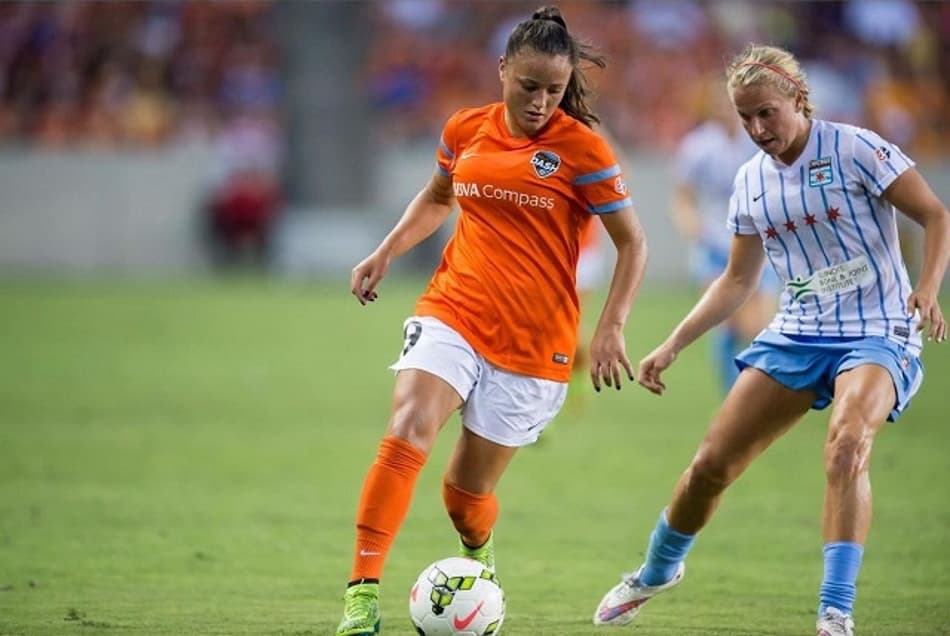 Camilinha está ansiosa para vestir a camisa do Orlando Pride
