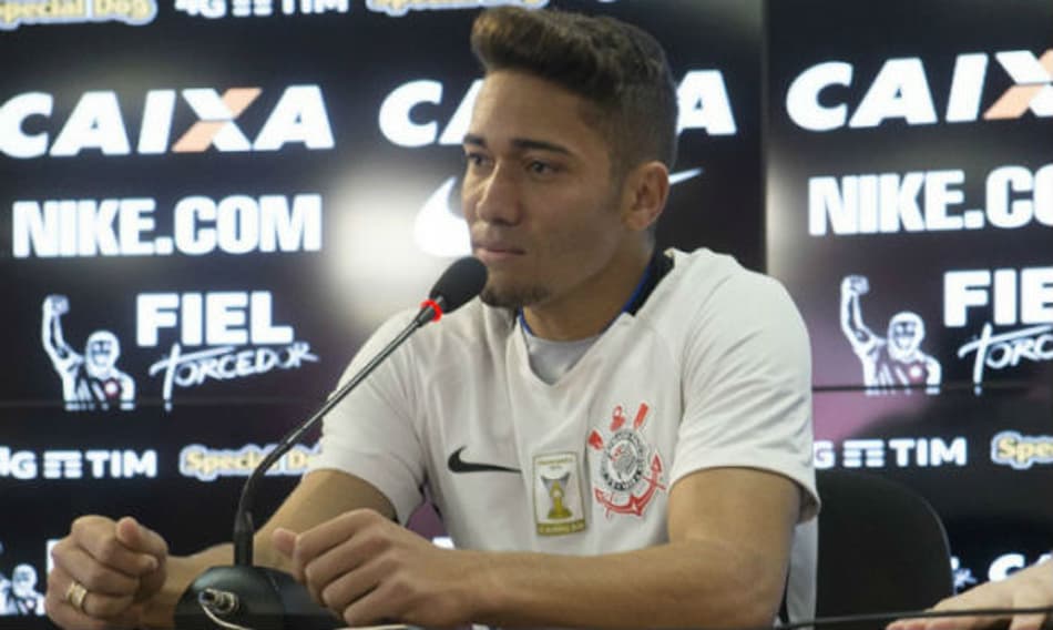 Jean é mais um reforço regularizado pelo Vasco