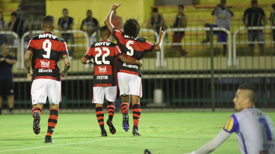 Confira as imagens da vitória do Flamengo sobre o Macaé