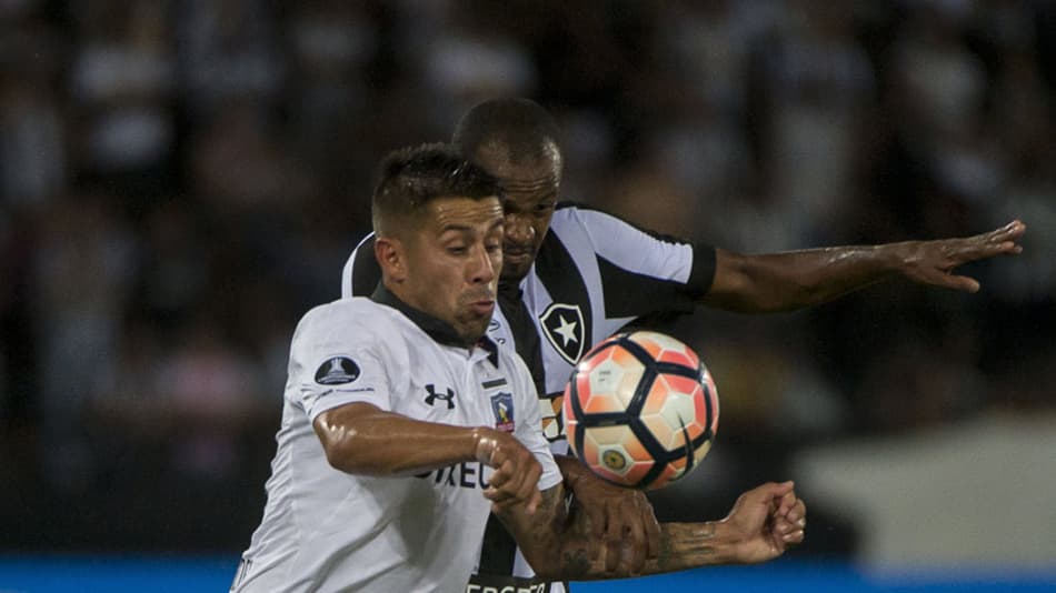 Colo-Colo luta contra fama de amarelão dentro de casa na Libertadores