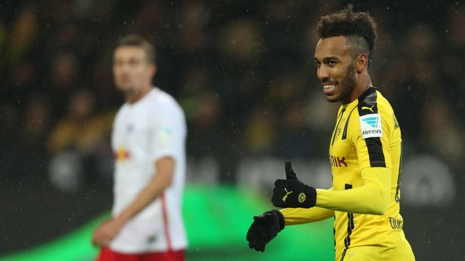 Com gol de Aubameyang, Borussia Dortmund bate vice-líder RB Leipzig
