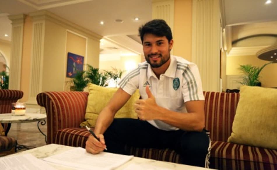 Na Rússia, ex-Vasco e Coritiba lamenta falta de oportunidades e pede: ‘Quero sair para poder jogar’