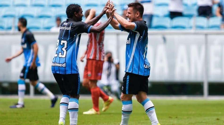 Renato Gaúcho admite que Grêmio pode ser melhor e pede paciência