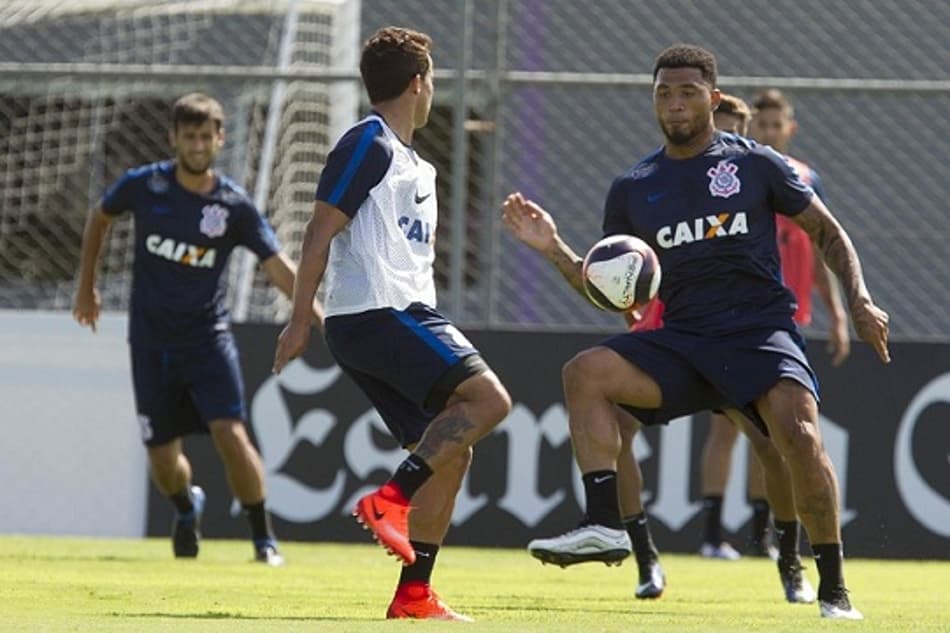 Corinthians tem dúvidas no meio de campo para encarar o Novorizontino​