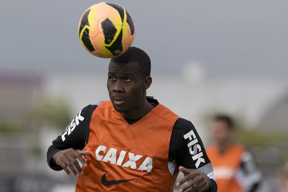 Ex-cria da base do Timão se inspira em Claudinho para jogo de quarta