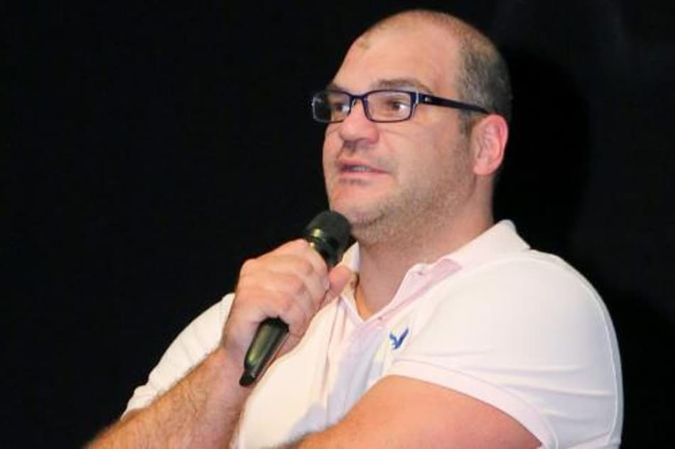 Executivo faz balanço positivo da parceria entre Kappa e Santos; marca pode vestir time carioca