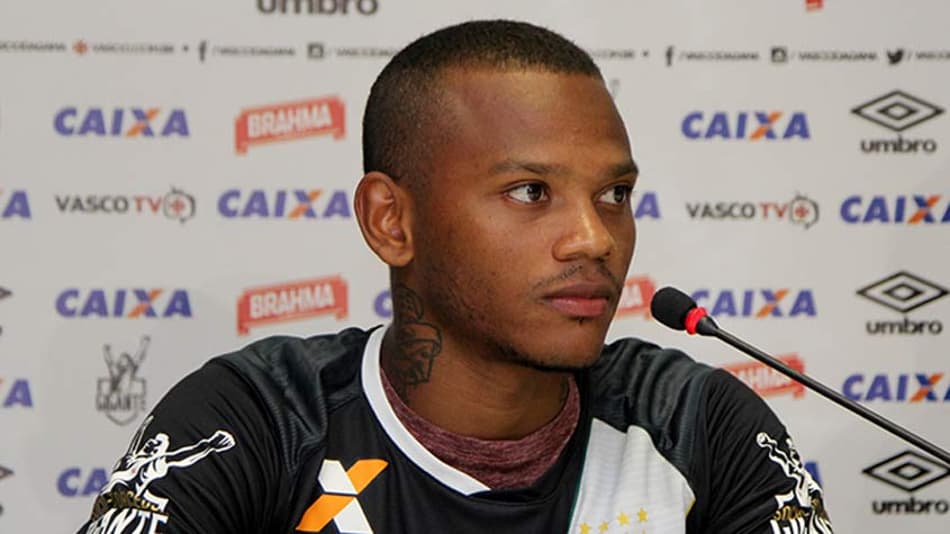 Manga viaja e pode fazer a estreia pelo Vasco em Volta Redonda