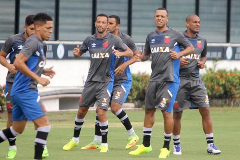 Com seu 2º pior início de Carioca deste século, Vasco pode se espelhar em 2011