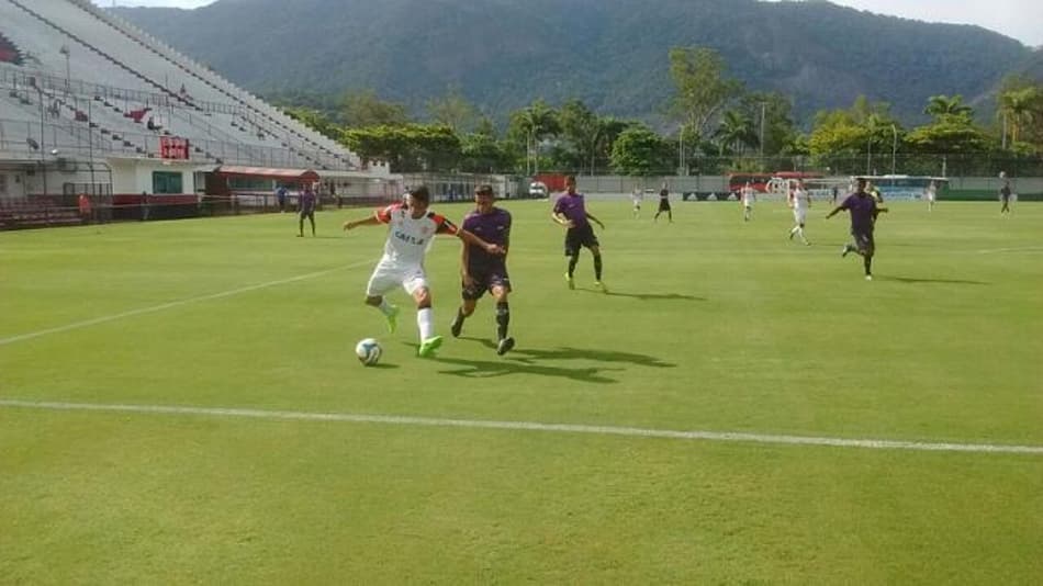 Flamengo venceu o Campos na Gávea