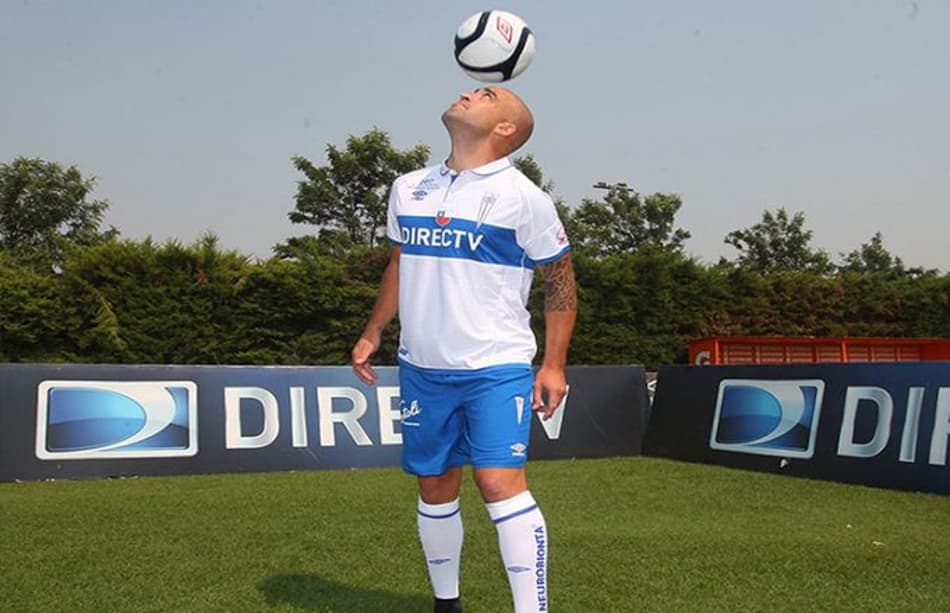 Santiago Silva sofre pressão na Universidad Católica