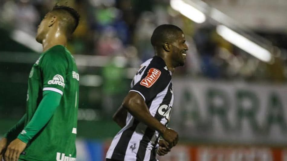 Números da Bola: Estatísticas de Chapecoense 2×2 Atlético-MG