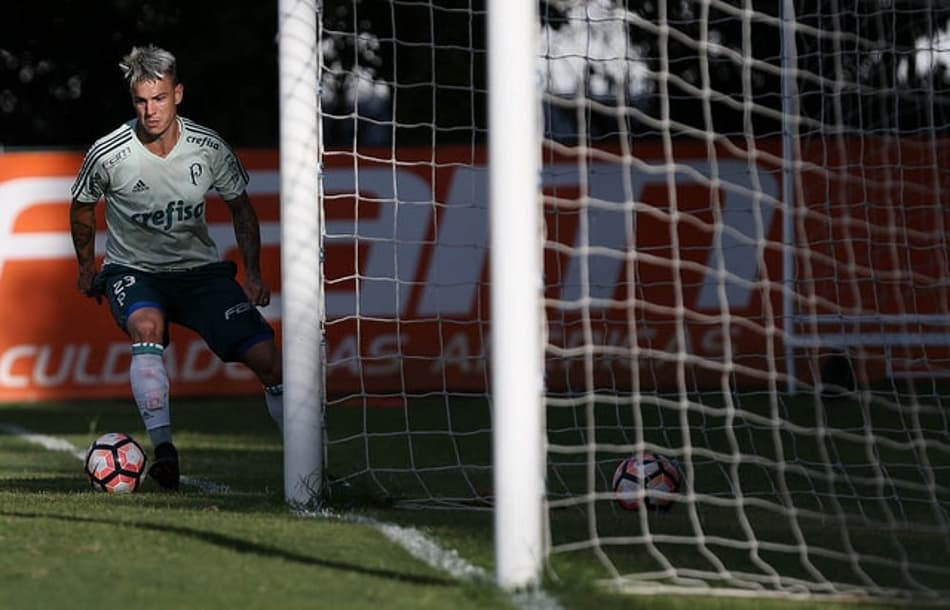 Fase artilheira anima Róger Guedes no Palmeiras: 'Sei que posso ser útil'